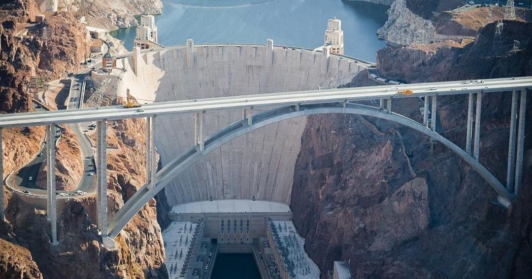 Hoover Dam Private Tour with Show Mee The Canyon Tours in Las Vegas