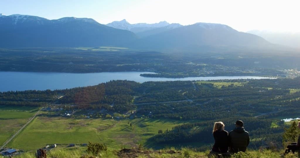 The Lookout Hiking Adventure with Playwest Mountain Experiences