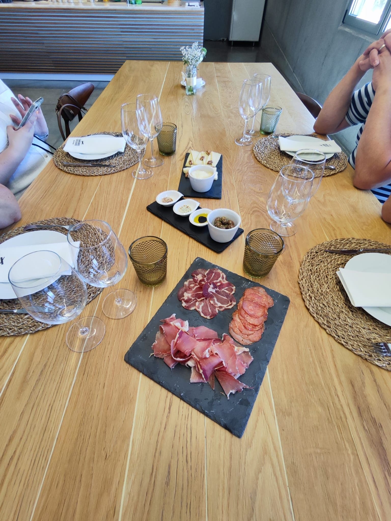 Wine Tasting & Tours at Caminhos Cruzados Winery in Nelas