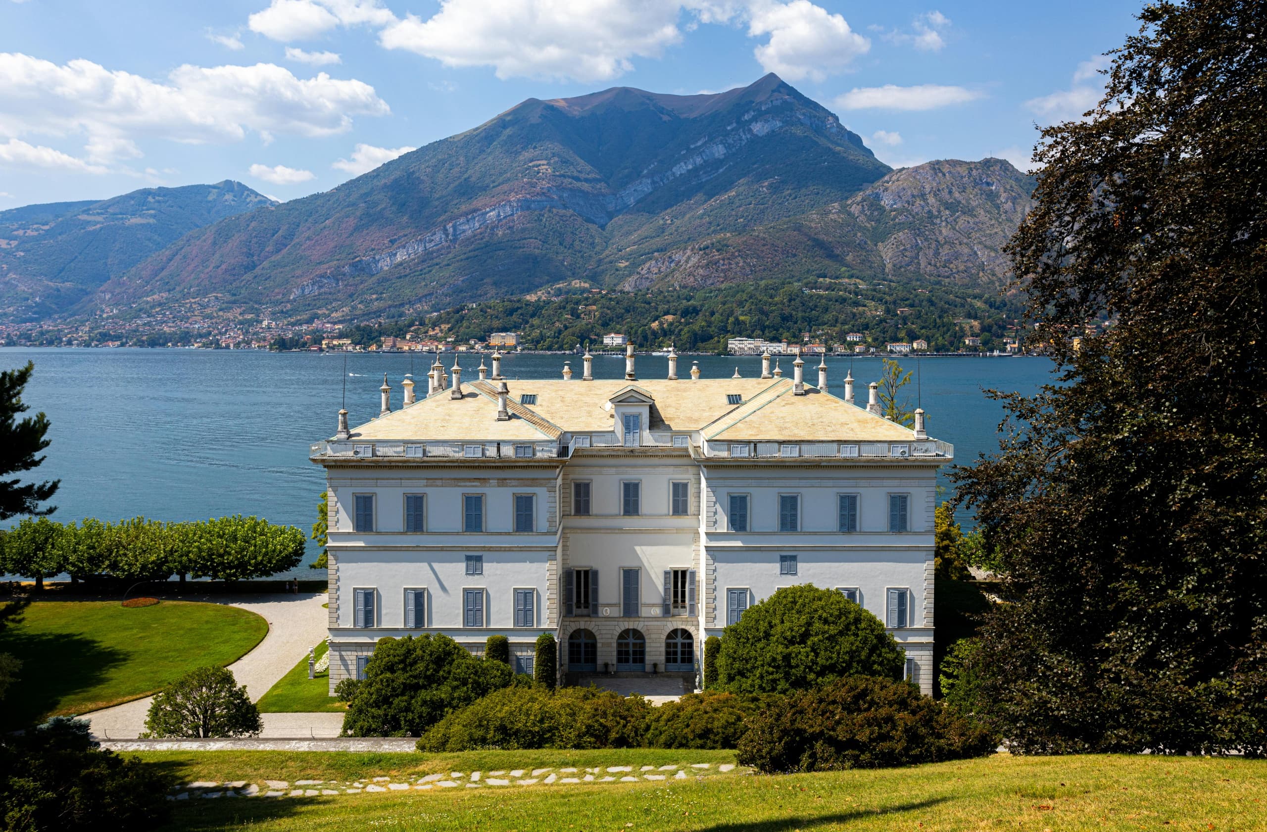 Lake Como Boat Tour Highlights with Lake Como Vacations SRL