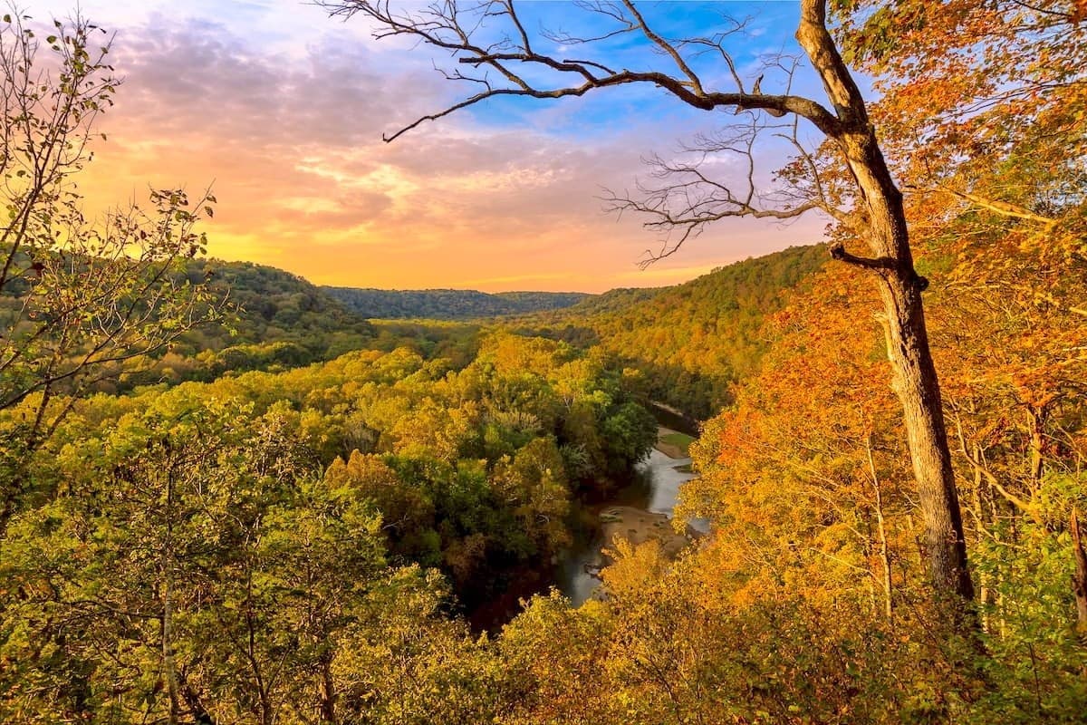 Grand Tour: Helicopter Karst Views from Cave City, KY