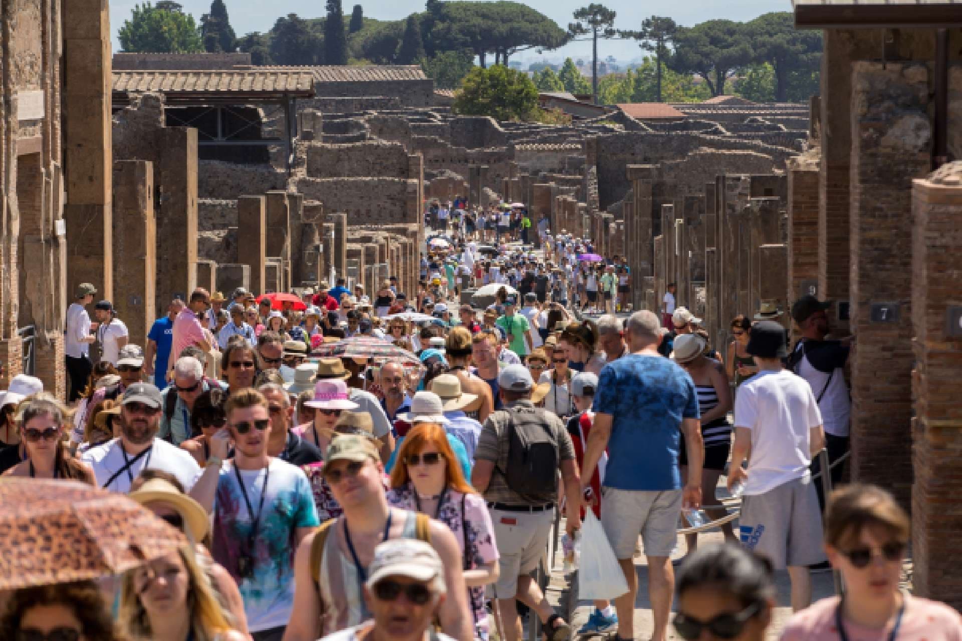 Pompeii and Herculaneum: Full-Day Guided Tour from Naples or Sorrento photo 3