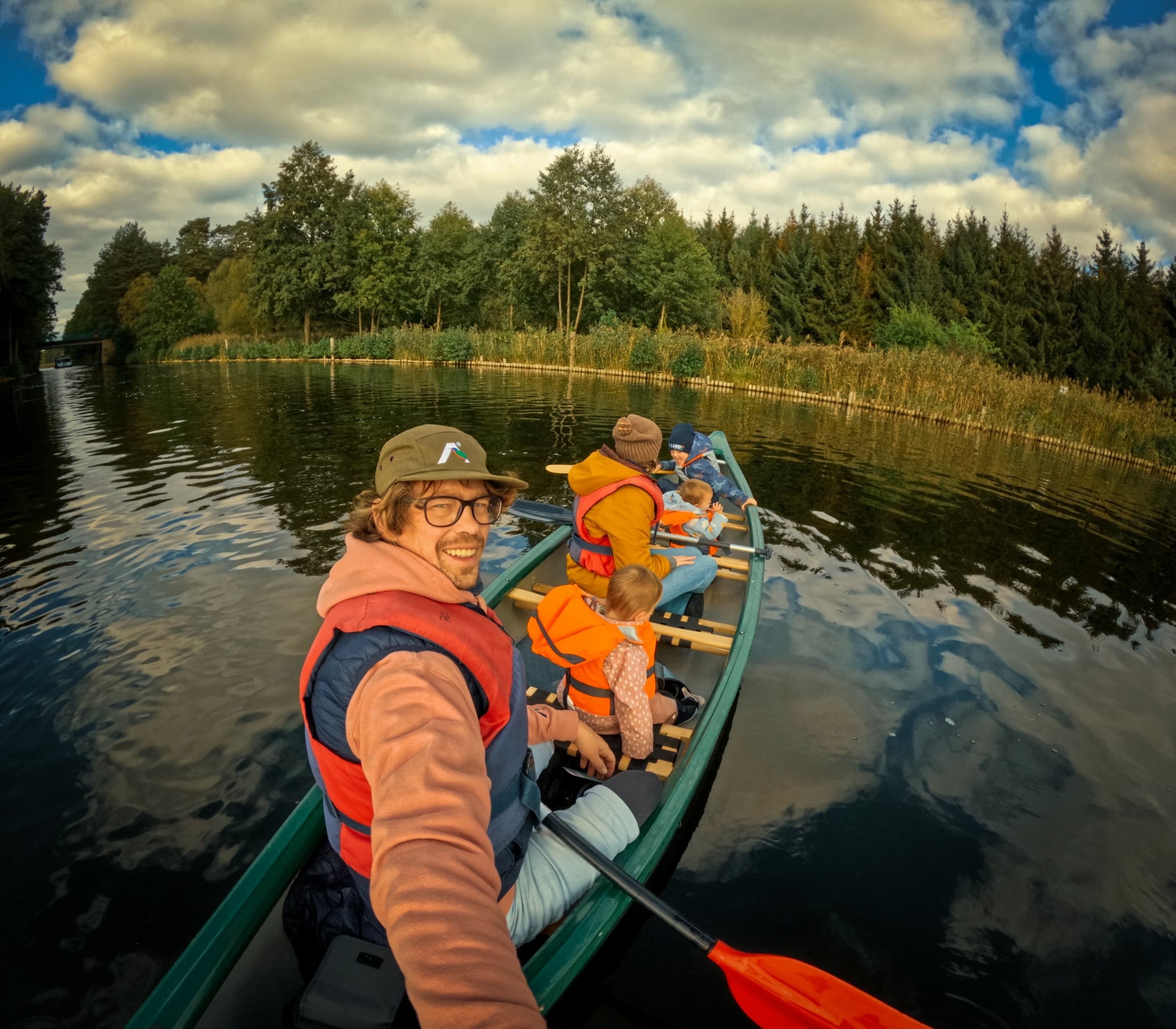 Water Activities at 3er Canadier Verleih on the Saale