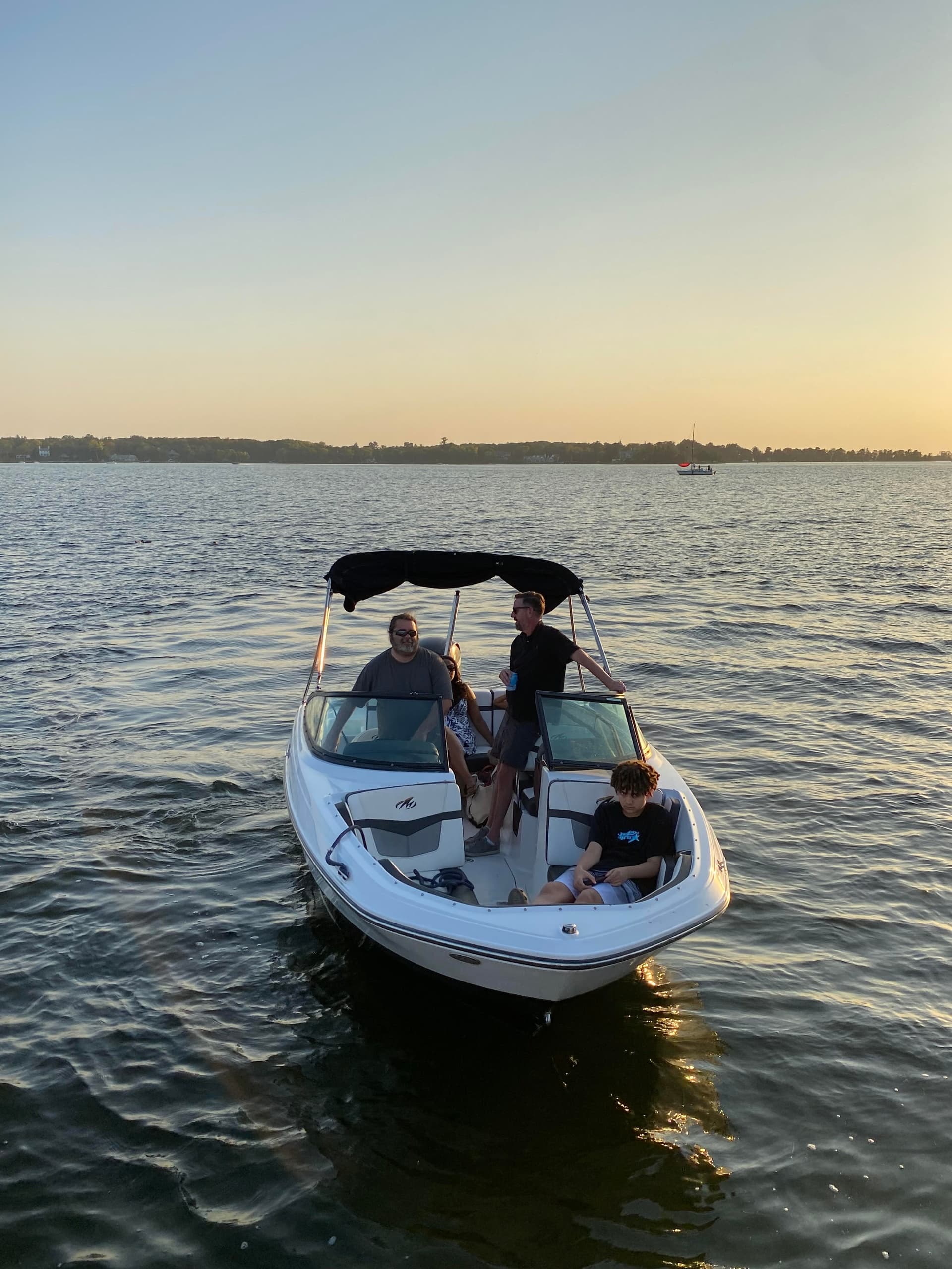 Bareboat Charter Monterey 205 on Lake Minnetonka — Excelsior Day Cruises photo 2