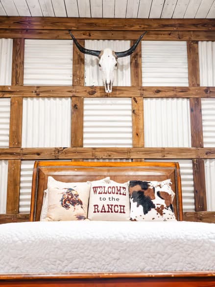 Sleep in the Arena: Cowboy Corrall II Cottage at Rockin' Star Ranch Brenham