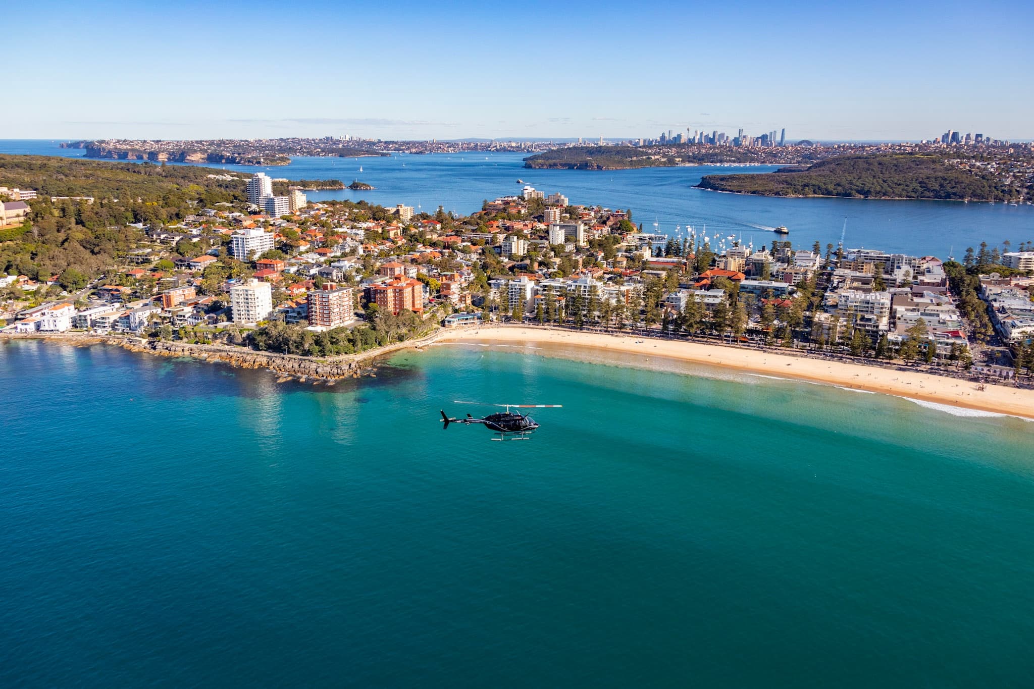 Sydney Heli Grand Flight: Private 30-Minute Scenic Helicopter Tour Over Iconic Beaches and Harbour