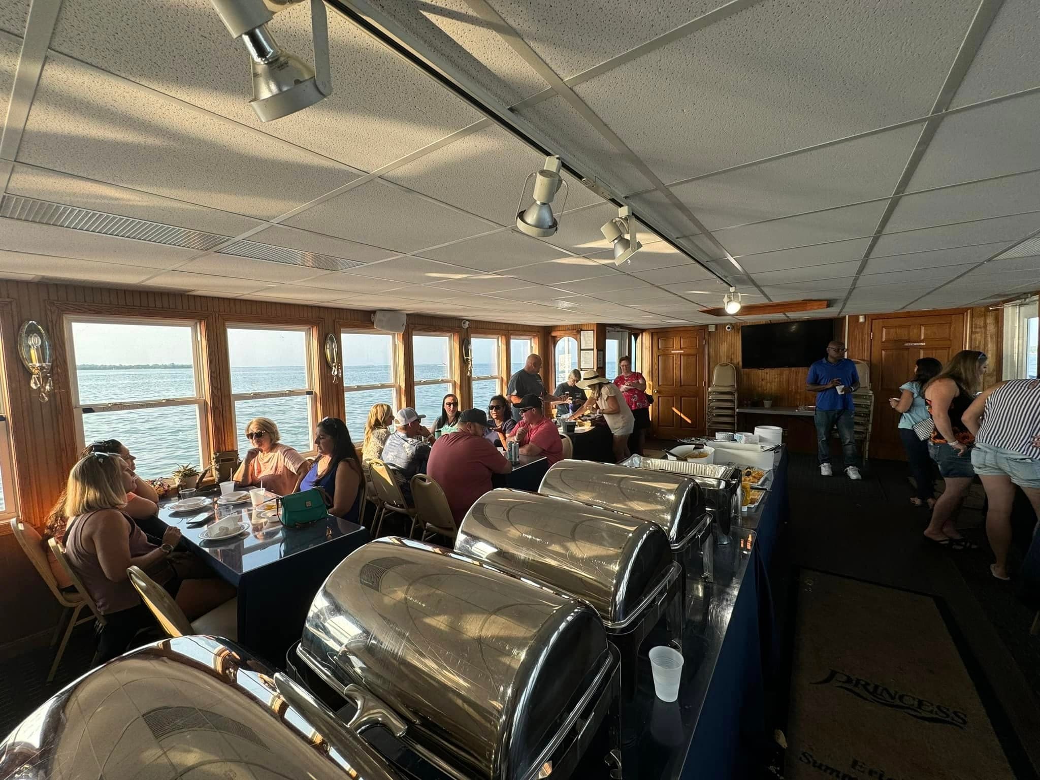 Water Activities: Victorian Princess Lunch Cruise on Lake Erie
