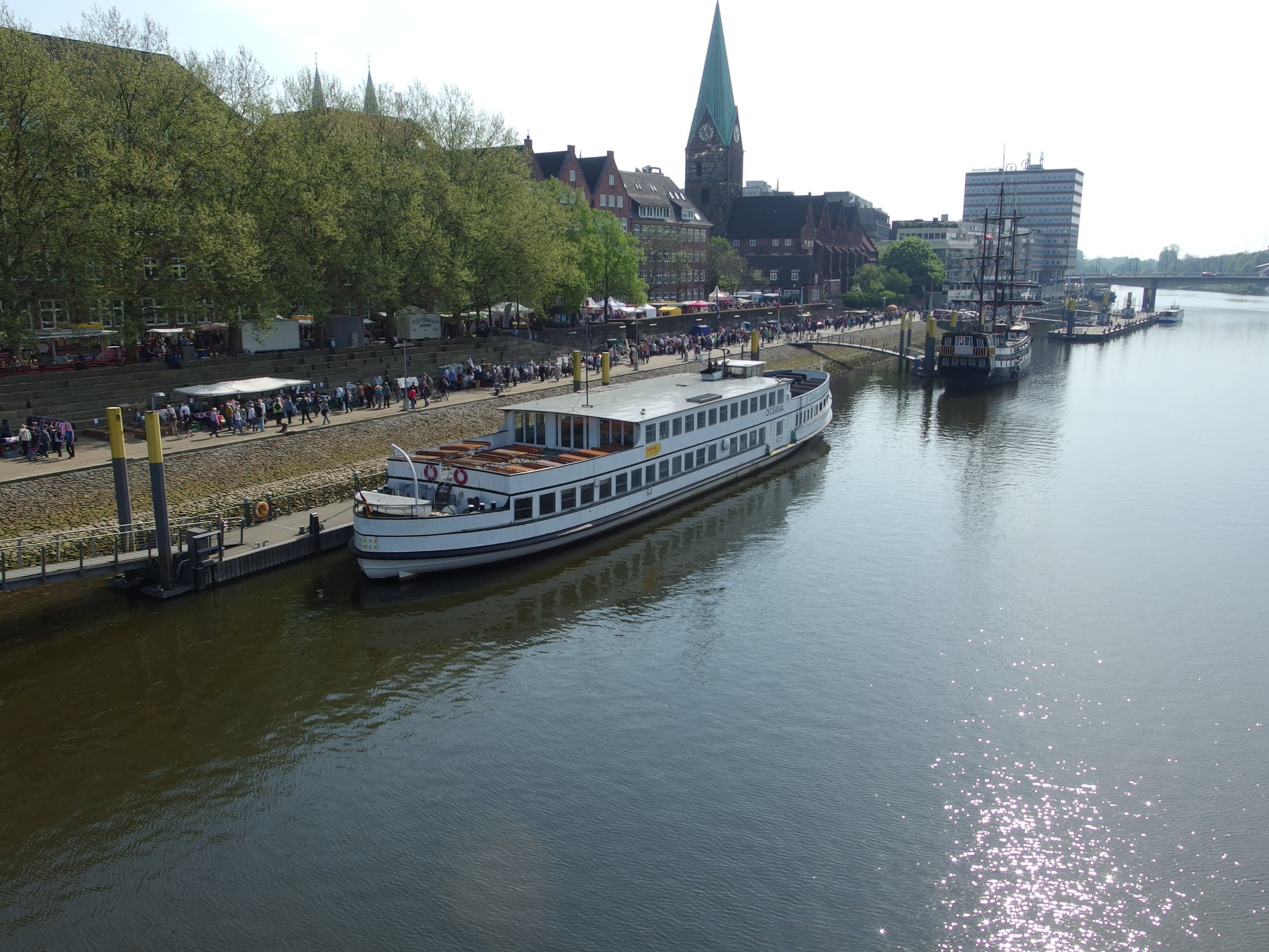 Water Taxi & Stadions Tour | Waterfront/Weser in Bremen