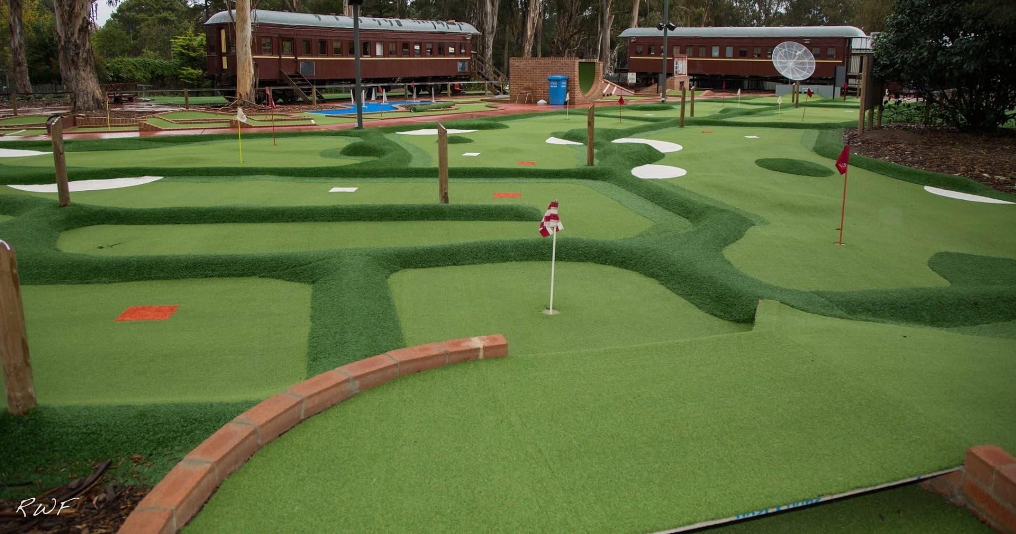 Mini Golf Experience at Yarralumla Play Station