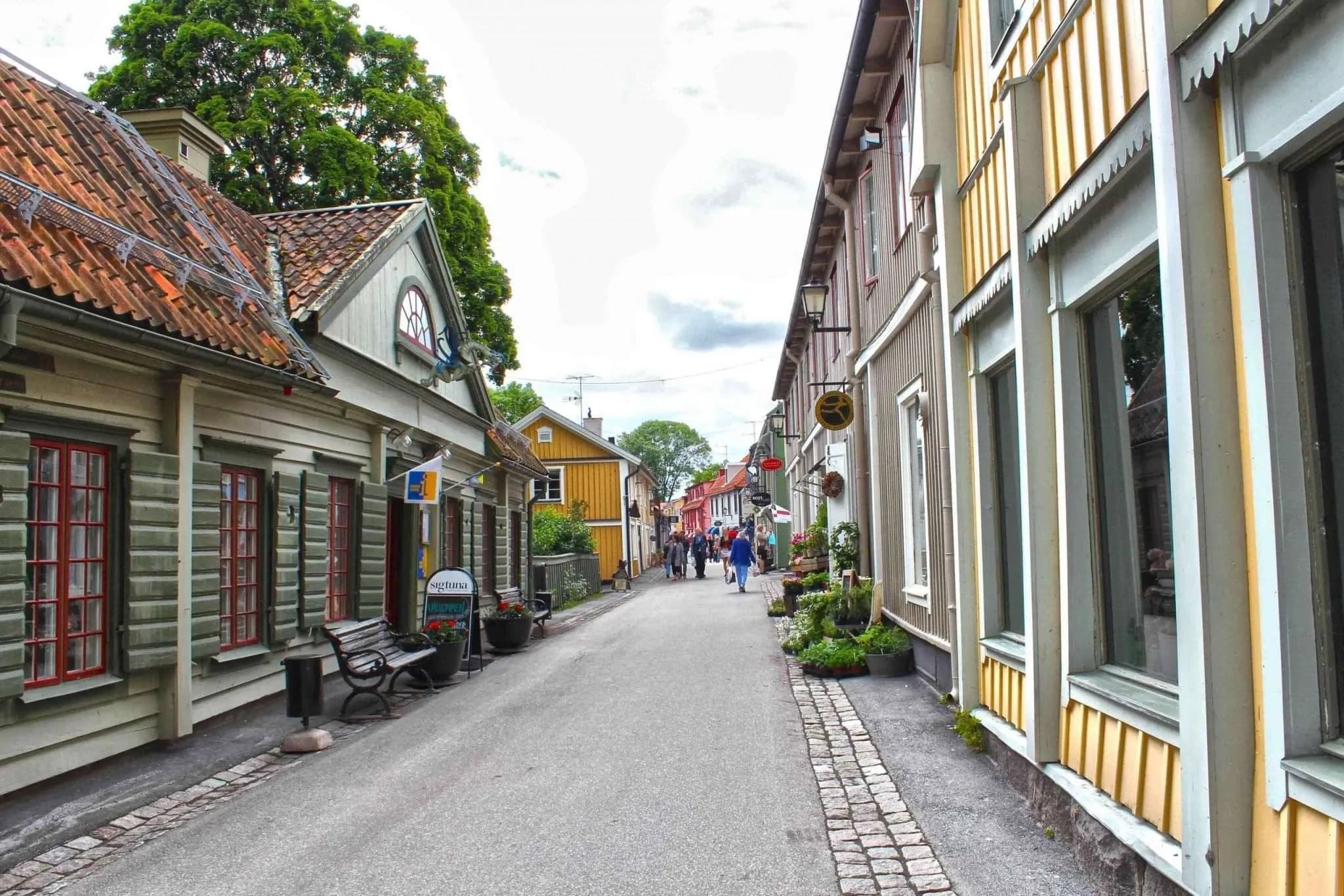 Historical Walking Tour of Sigtuna with Stockholmania Tours