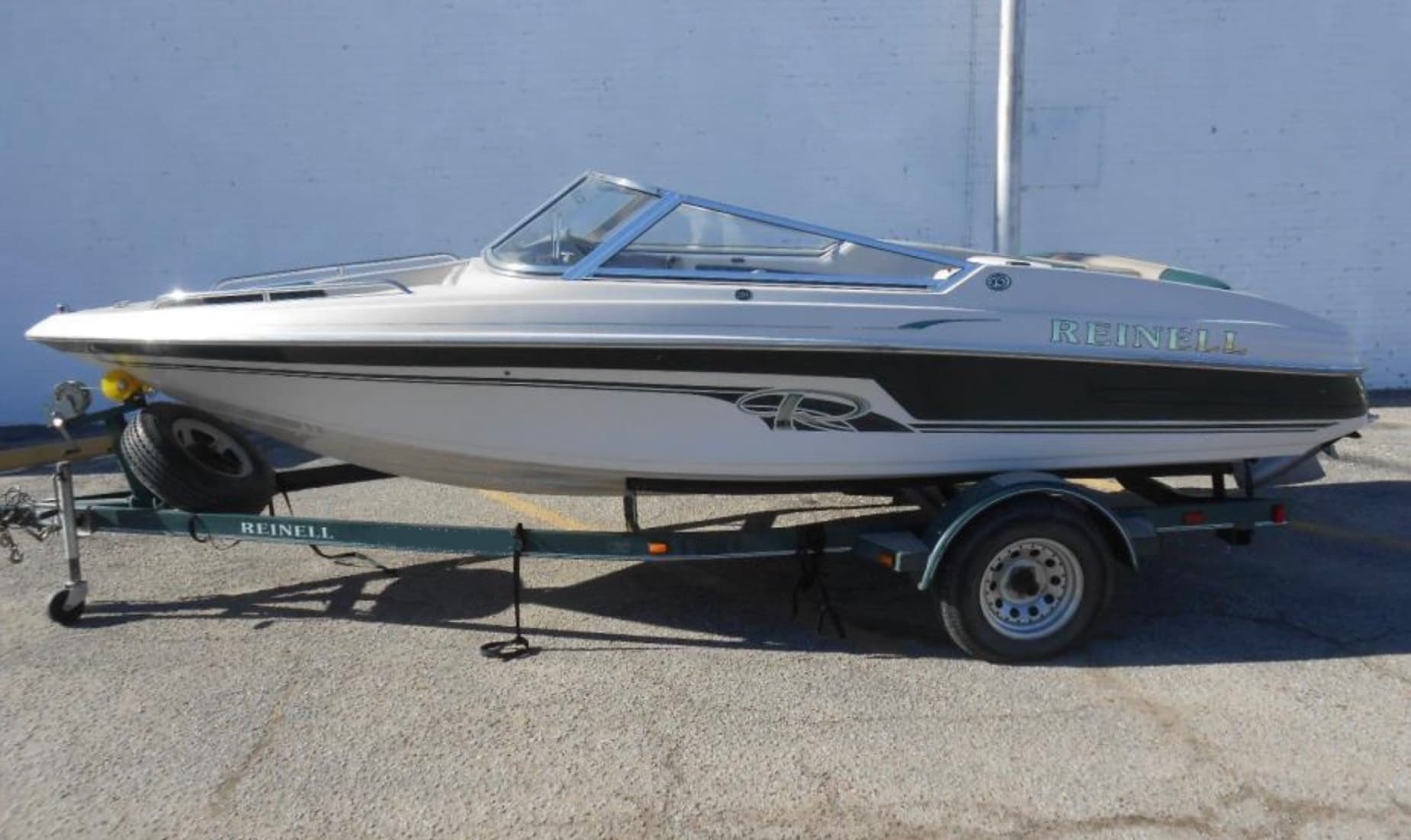 Pick Up: Ski Boat