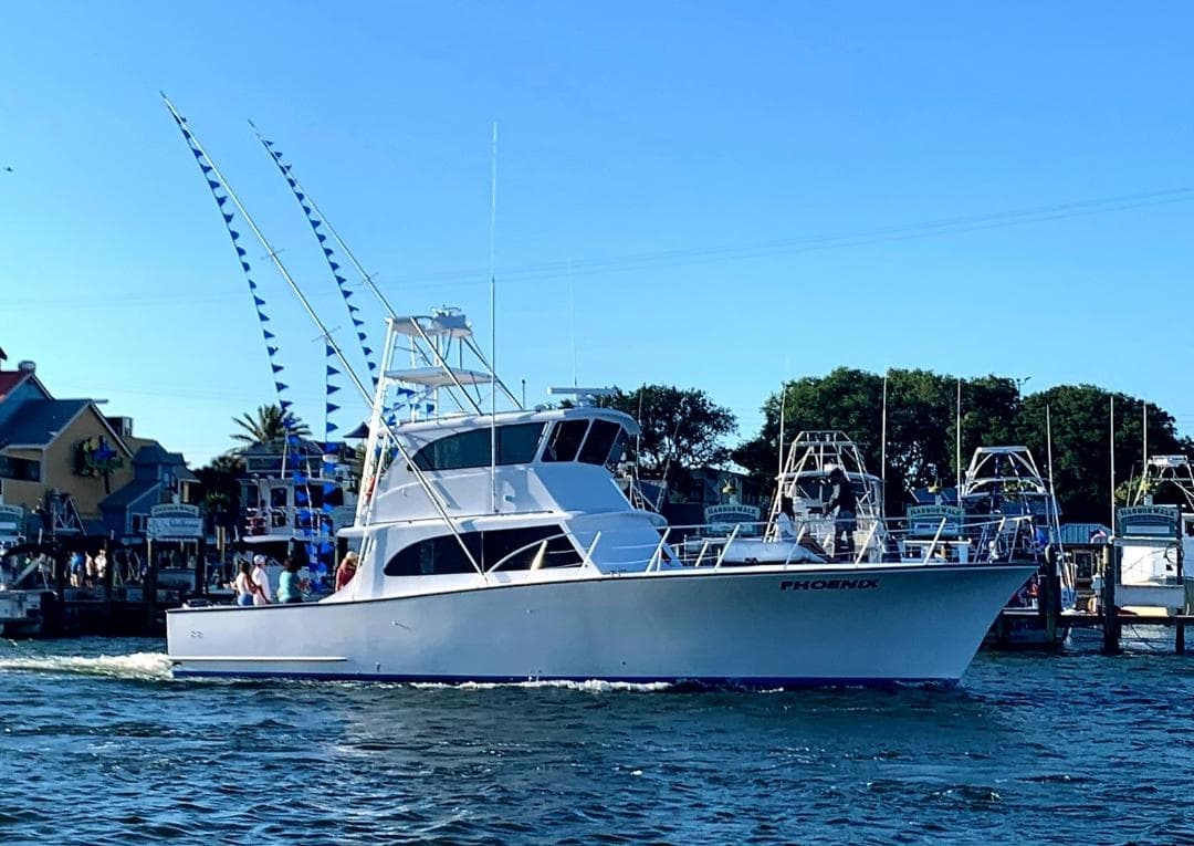 Offshore Fishing with Charter Boat Phoenix in Destin