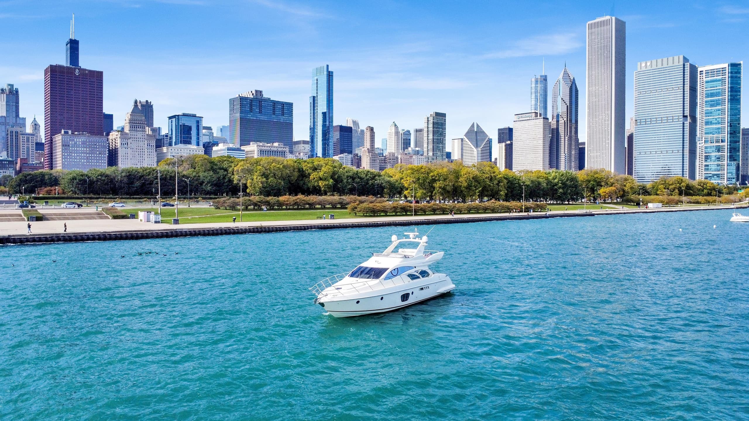 Cruise Chicago in Style Aboard a 57ft Azimut Flybridge photo 1