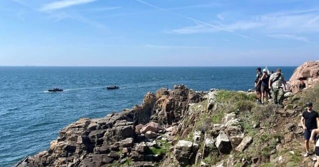 Water Activities at Kullaberg: Guided Cave Walk with Kullabergsguiderna