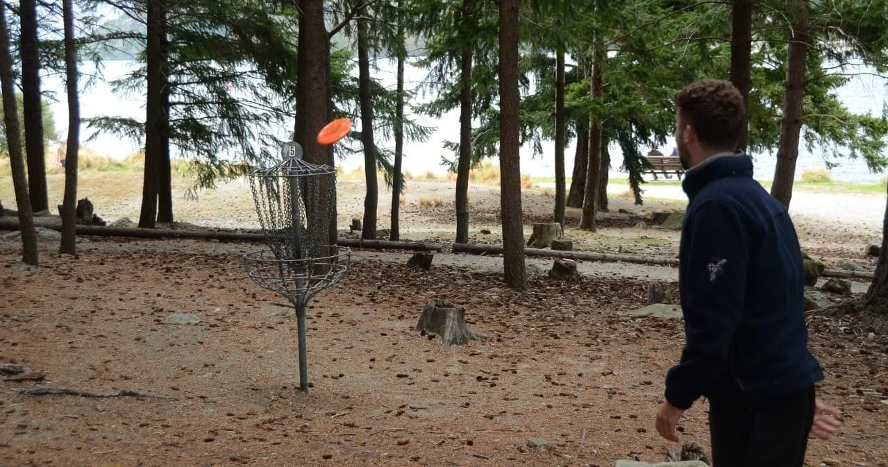 Frisbee Golf Rentals in Queenstown with Thrillzone