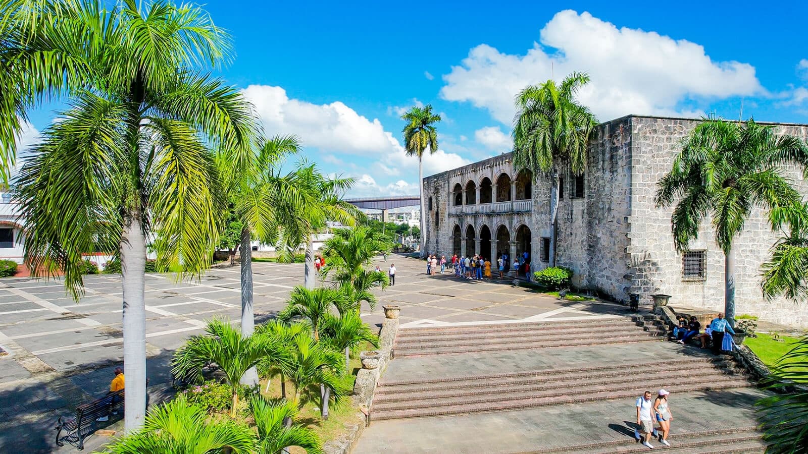 Cultural & Historical Tour of Santo Domingo by Glee Escape