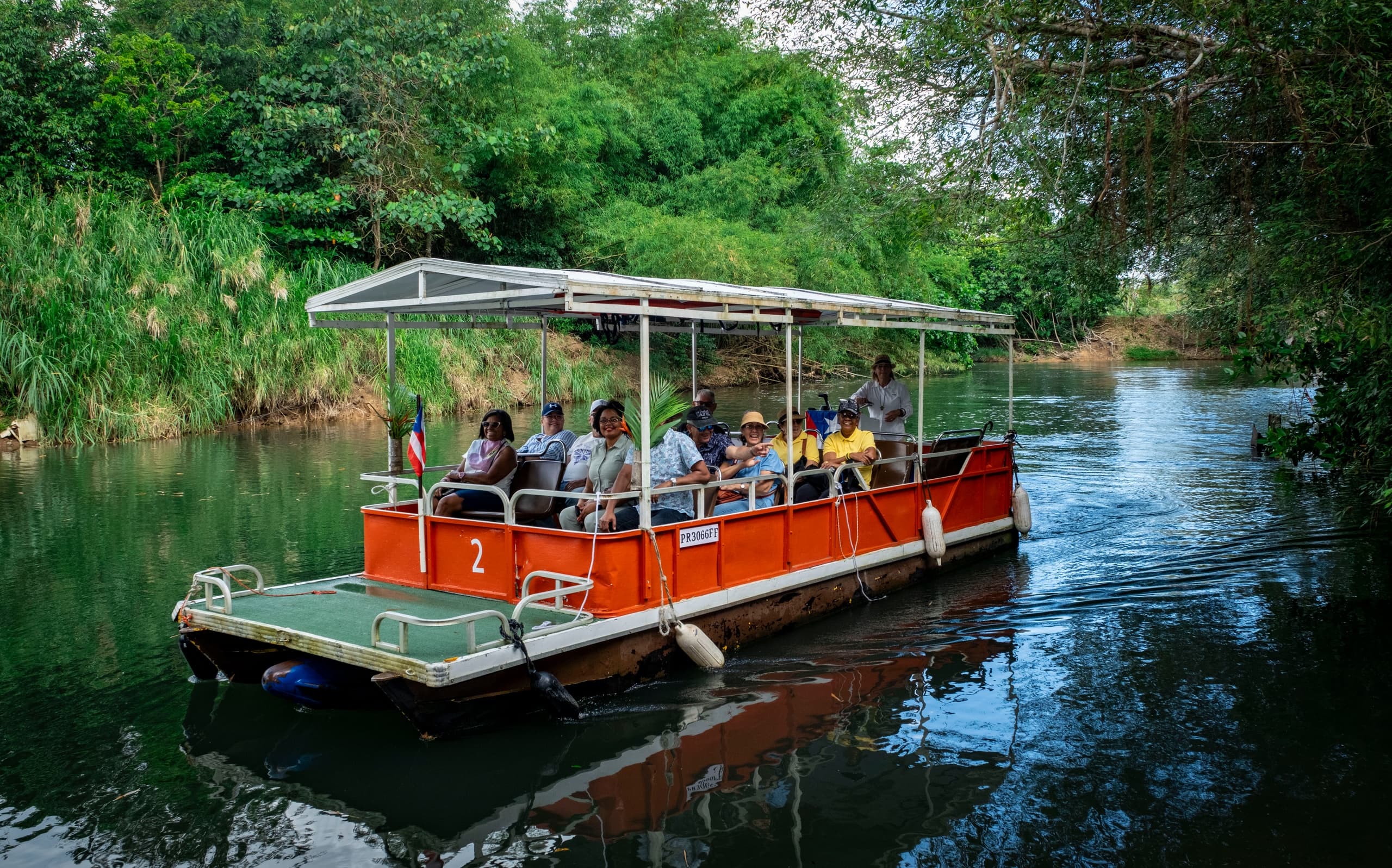 Water Activities & La Paseadora del Río Espíritu Santo Boat Tour Adventure