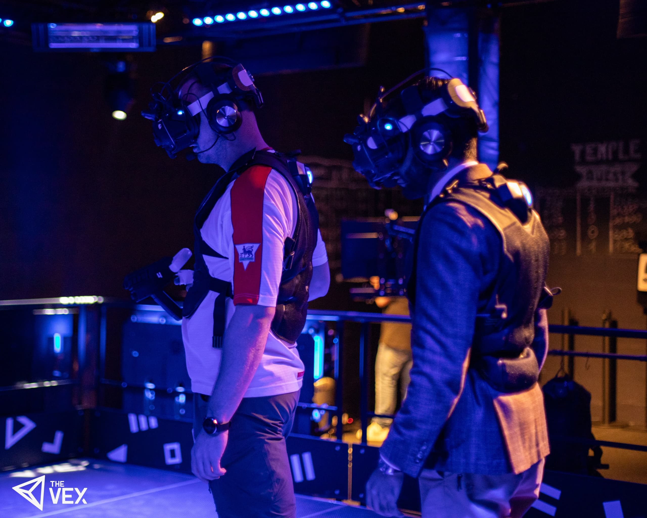 EVG "Fracasse toi" VR Arena: 60-Minute 4D Multiplayer Experience in Liège photo 2