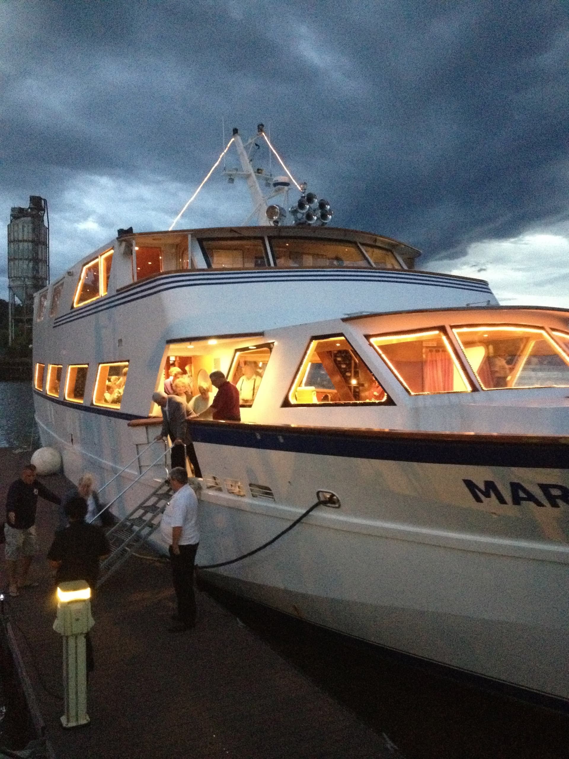 Public Dinner Cruise Experience in Fort Lauderdale, FL