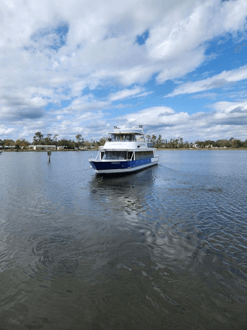 Private Yacht Charters with Sunset Yacht Rentals in Quincy