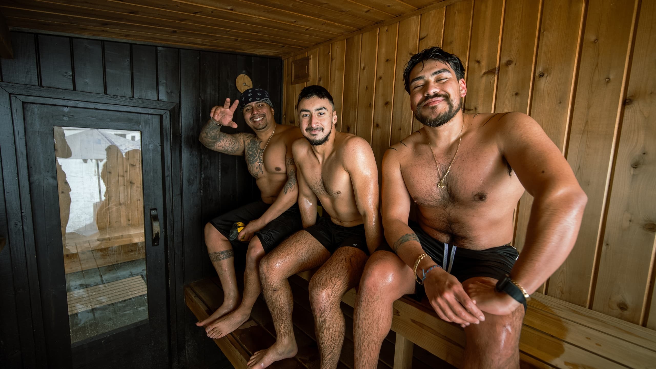 ice-workouts-and-winter-sauna-events-at-sauna-camp-minnesota photo 3
