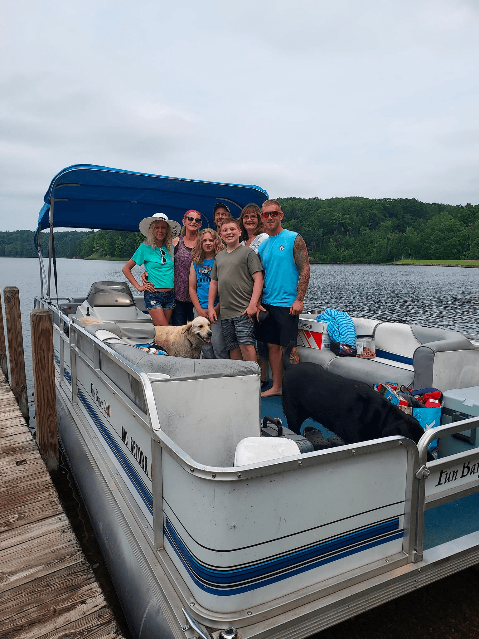 20' Godfrey Pontoon Rental in Hale, Michigan