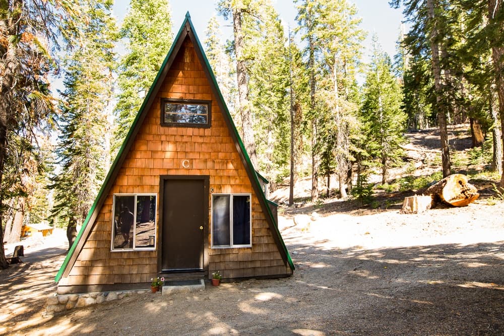 Mountain Cabin C in Mammoth Lakes: Cozy Nature Retreat