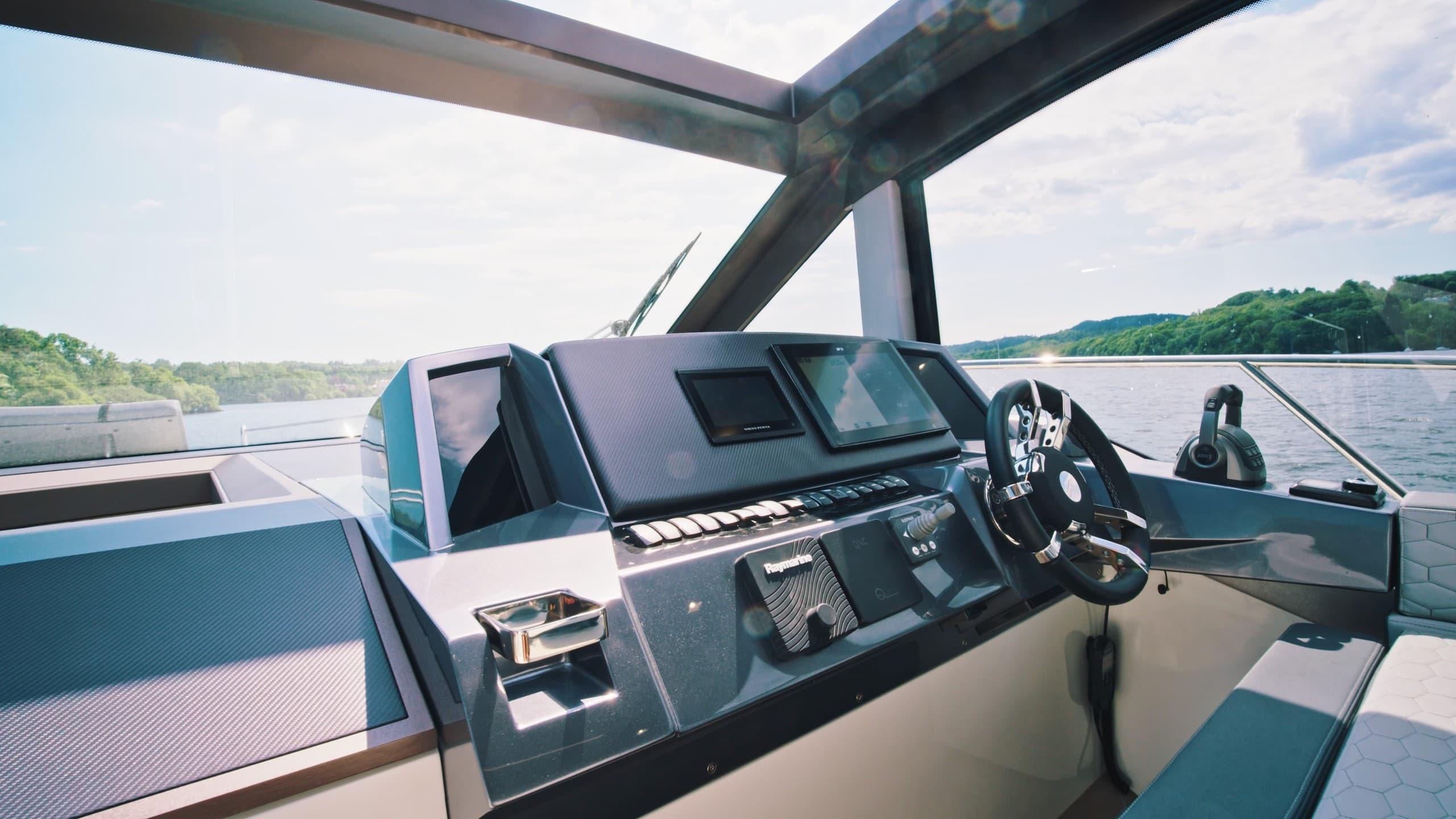 Private Luxury Island Tour on Windermere: The Island Experience photo 2
