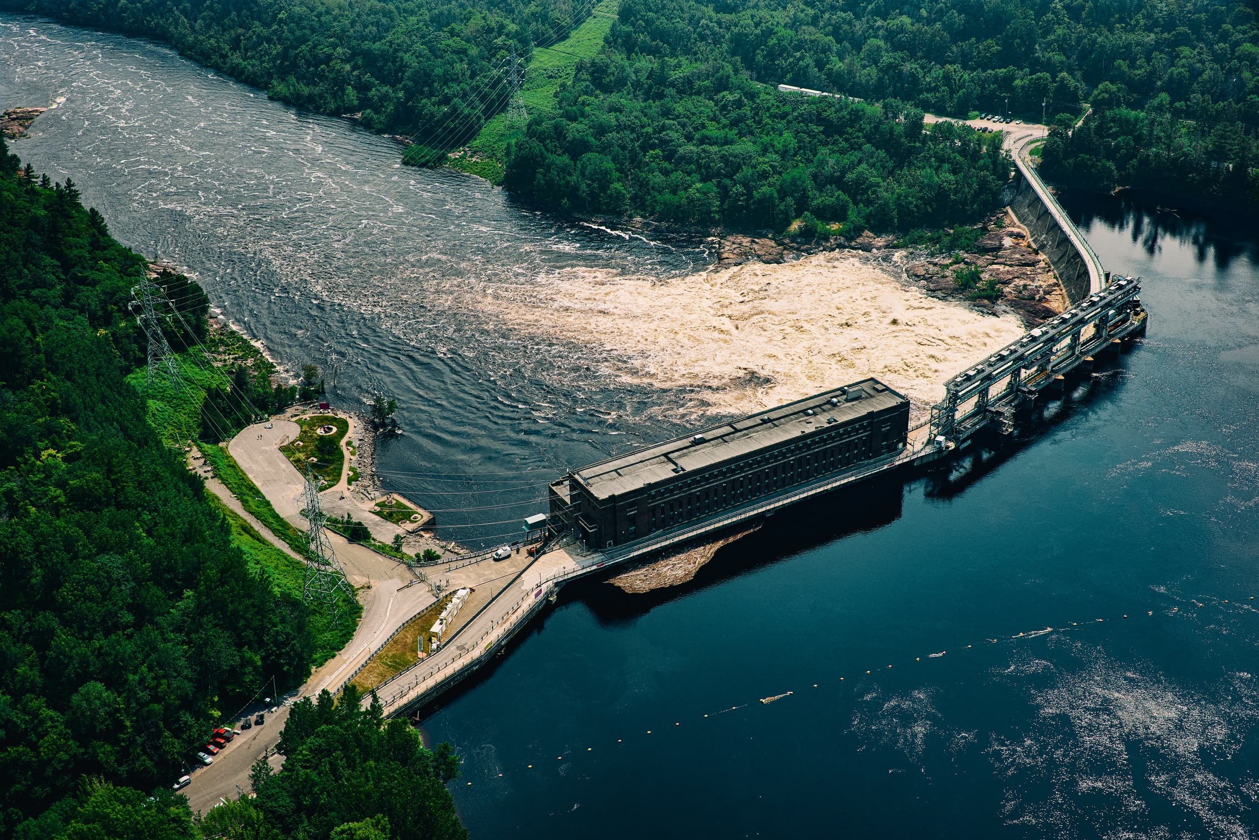 Shawinigan Energy & River Tour: Dams, Falls, and Île Melville in 30 Minutes