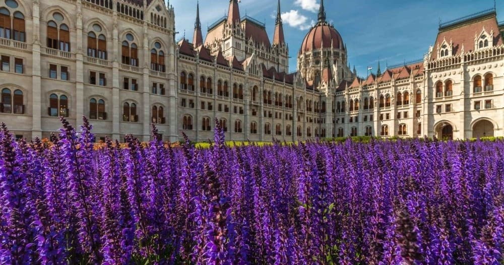 Cultural & Walking Tour of Budapest by Behind Budapest Tours