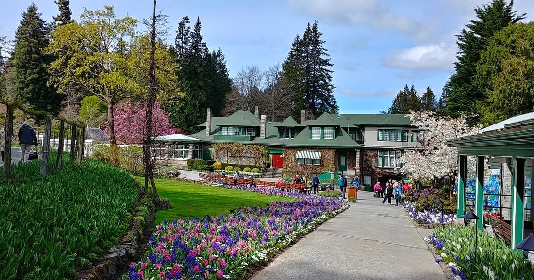 Explore Victoria & Butchart Gardens: A Private Day Tour from Coquitlam