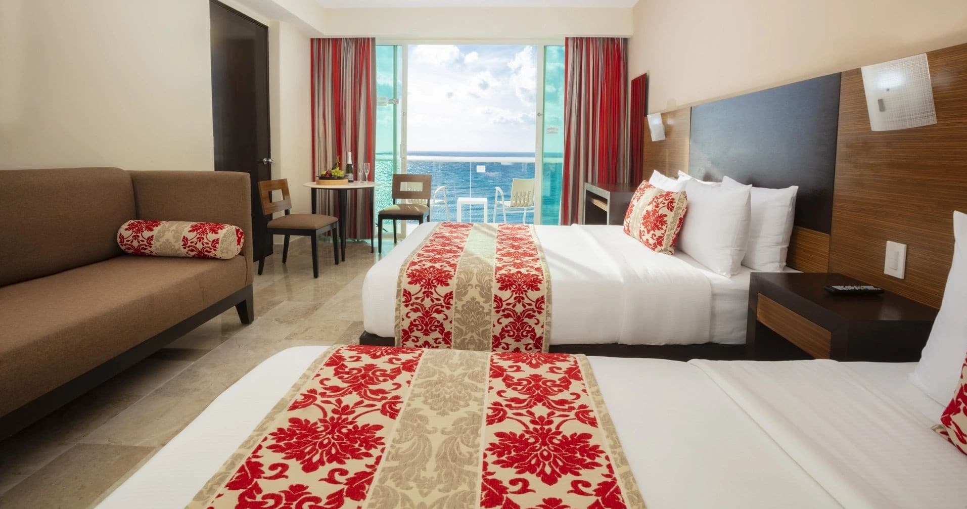 Coastal Adventure & Beach Access in Cancun