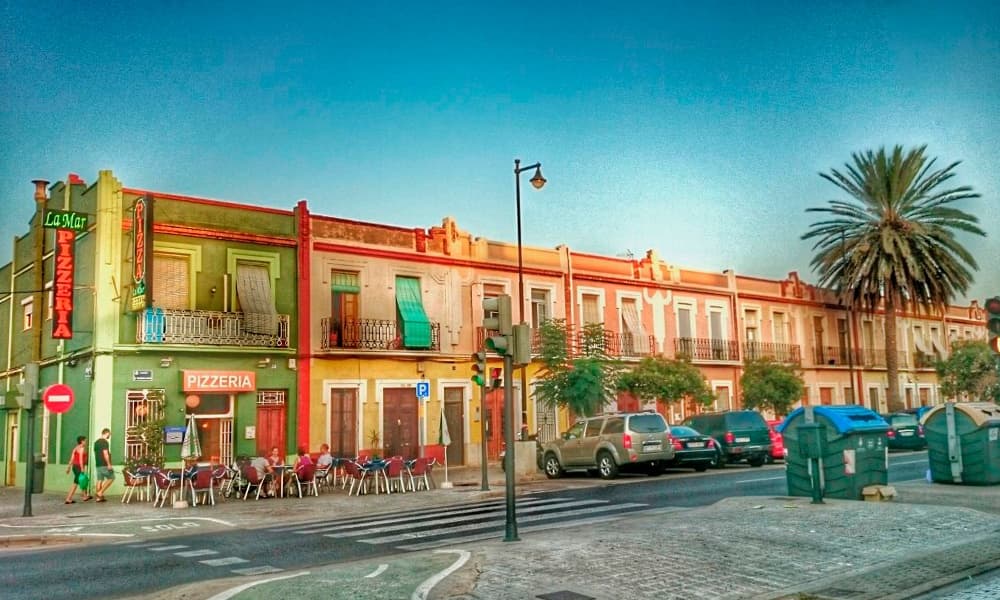 Cultural & Urban Tours: El Cabanyal Private Experience in Valencia