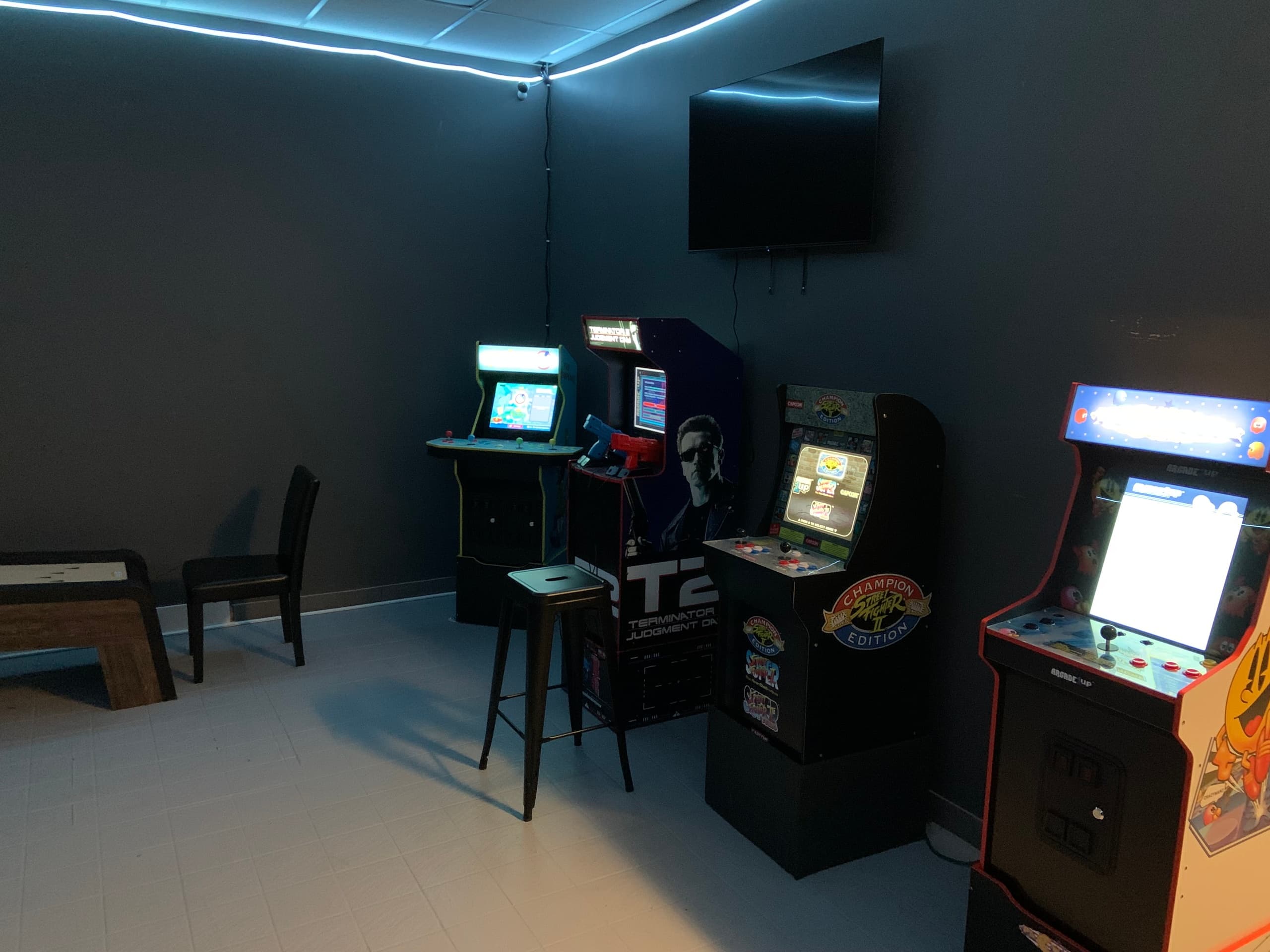 Classic Arcade Gaming Session in Victoria, BC