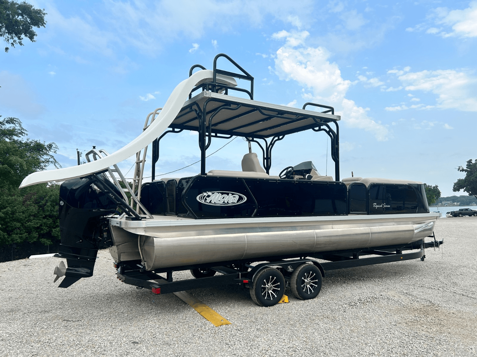 Water Activities: Aloha Tropical Series at Lakeview Boating Center