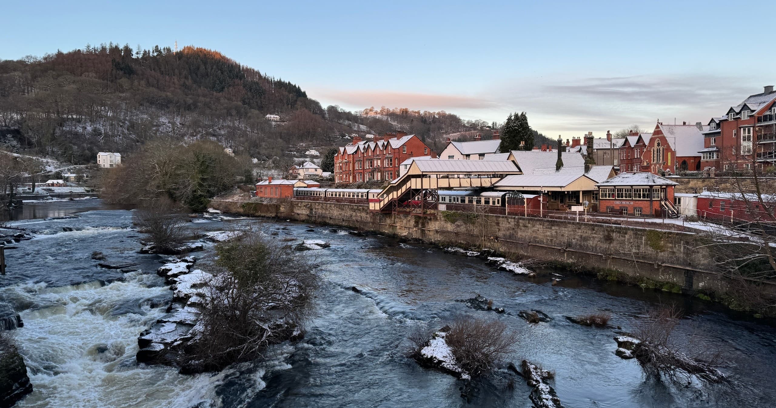 Mince Pie Special on the Llangollen Railway: Festive Journey Through Dee Valley