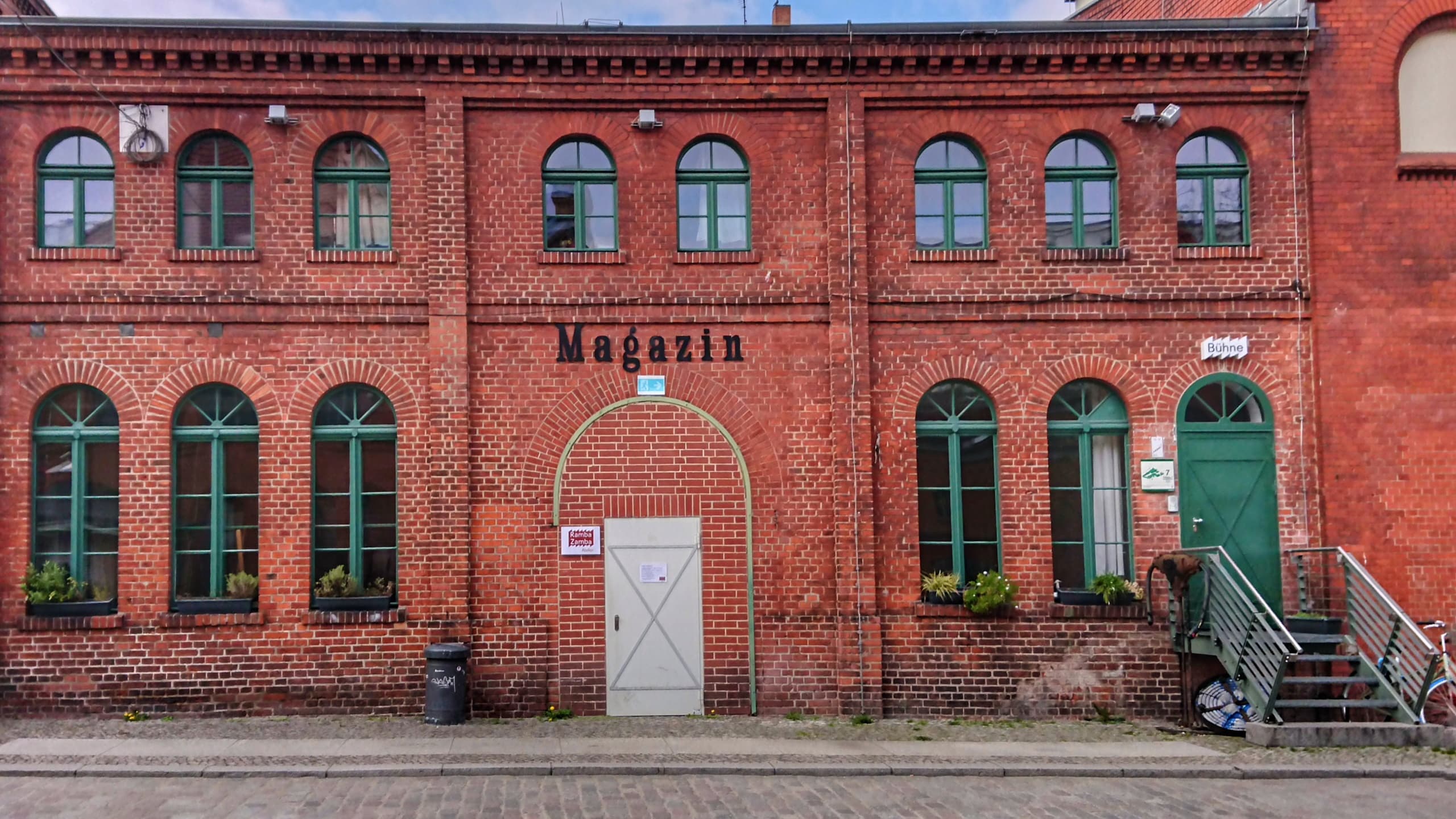 Berlin Cultural Tour with Berlin on Bike: Discover Prenzlauer Berg's Brewing Heritage