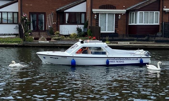 6 Seater Electric Day Boat - Hire By The Hour | Self-Guided Tour in Hoveton | Water Activities, Boat Rental, Eco Tour, Environmental Attraction