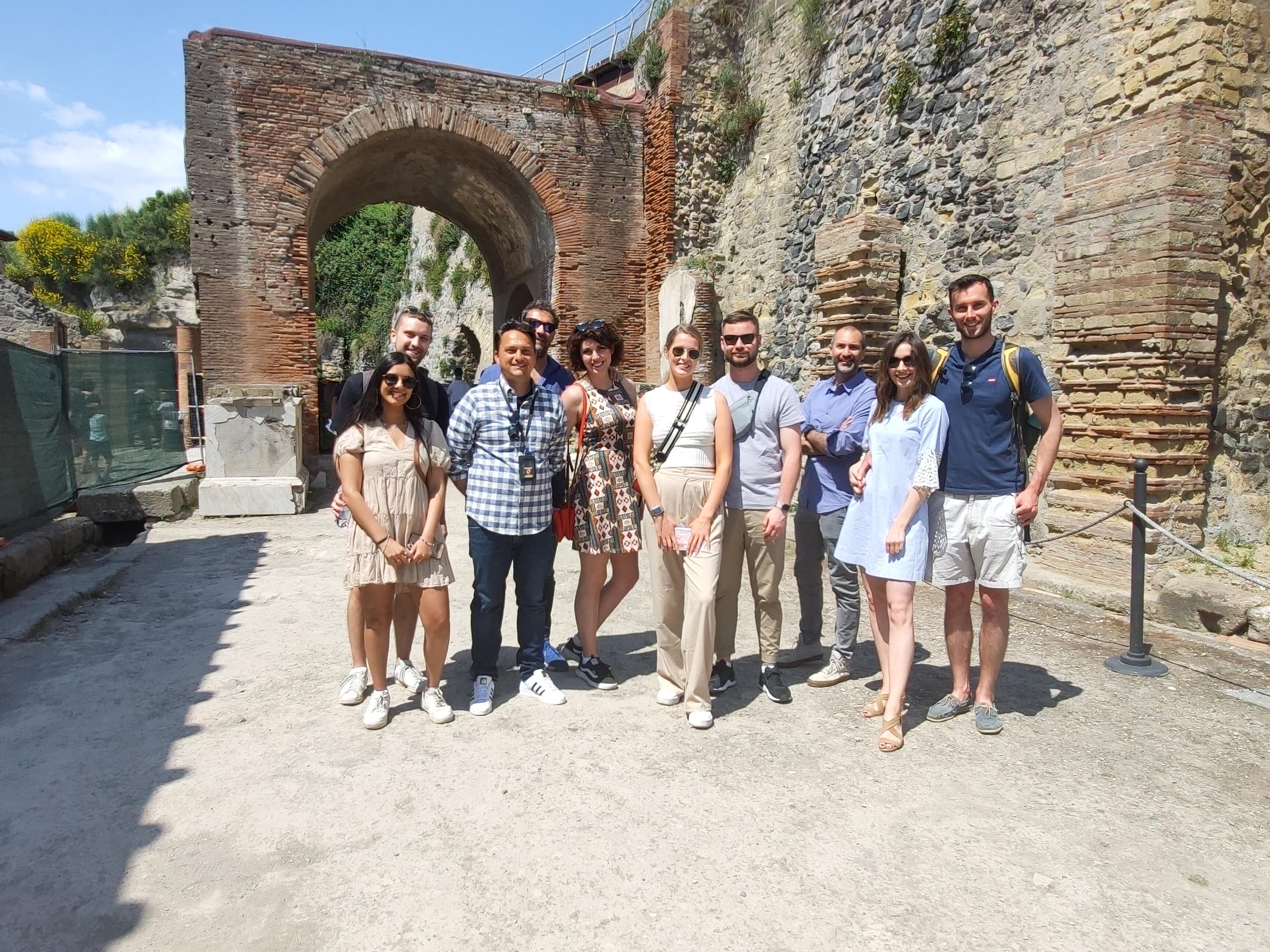 Pompeii and Herculaneum Walking Tour with Pompeii with Archaeologist