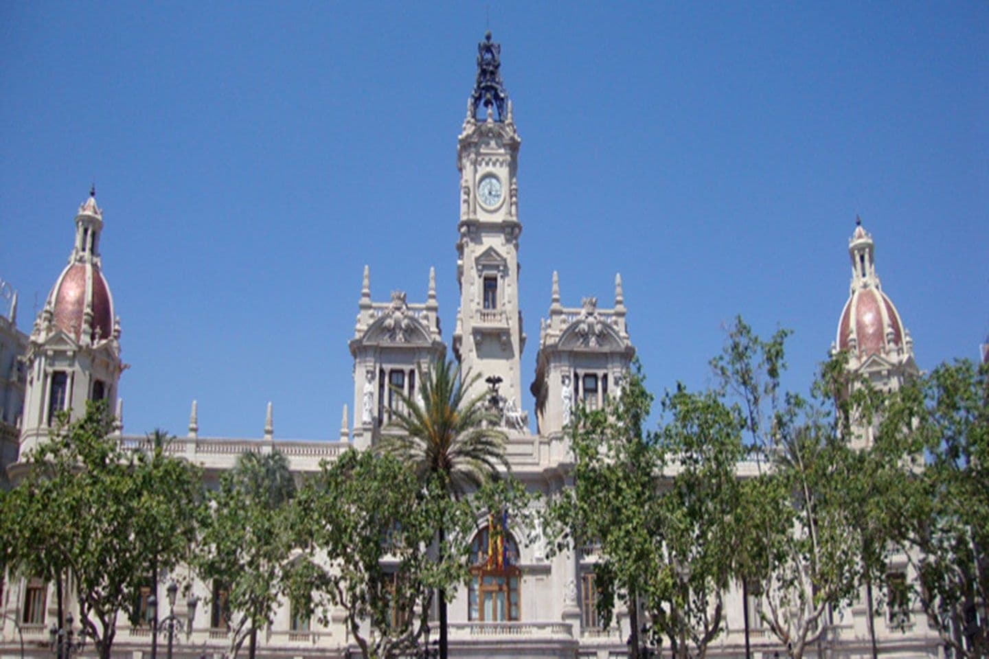 Architectural Walking Tours with Artchitectours in Valencia