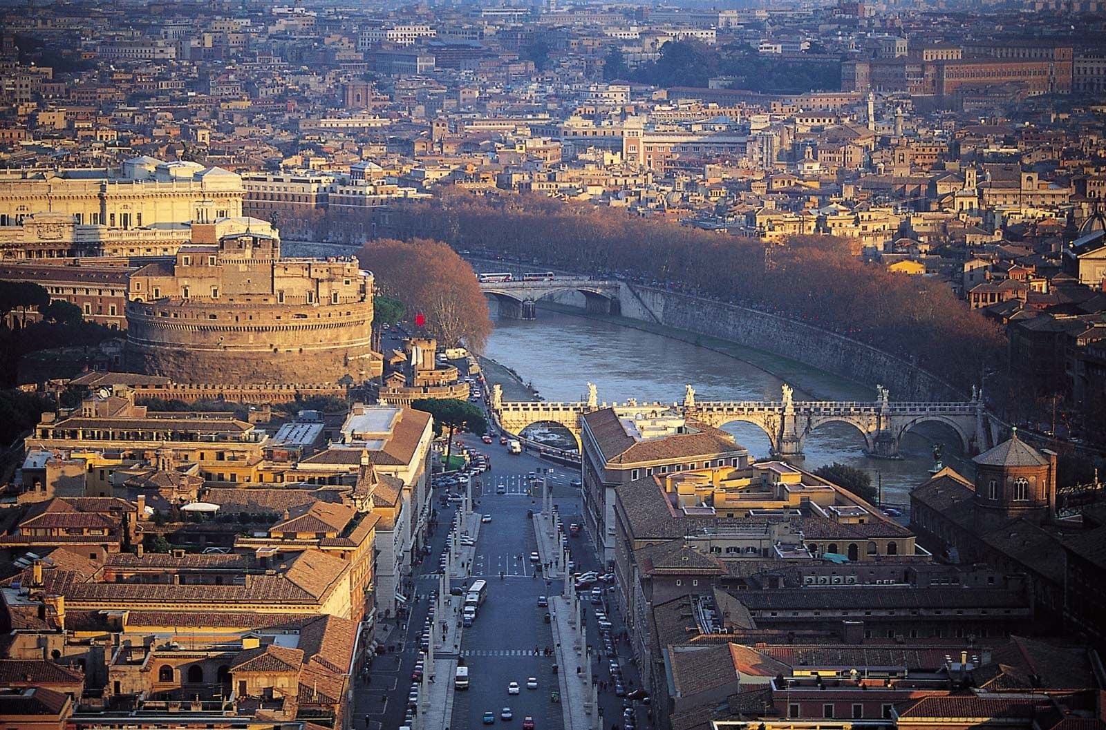 Glide Through Rome’s Historic Heart: A Golf Cart Tour of Iconic Landmarks