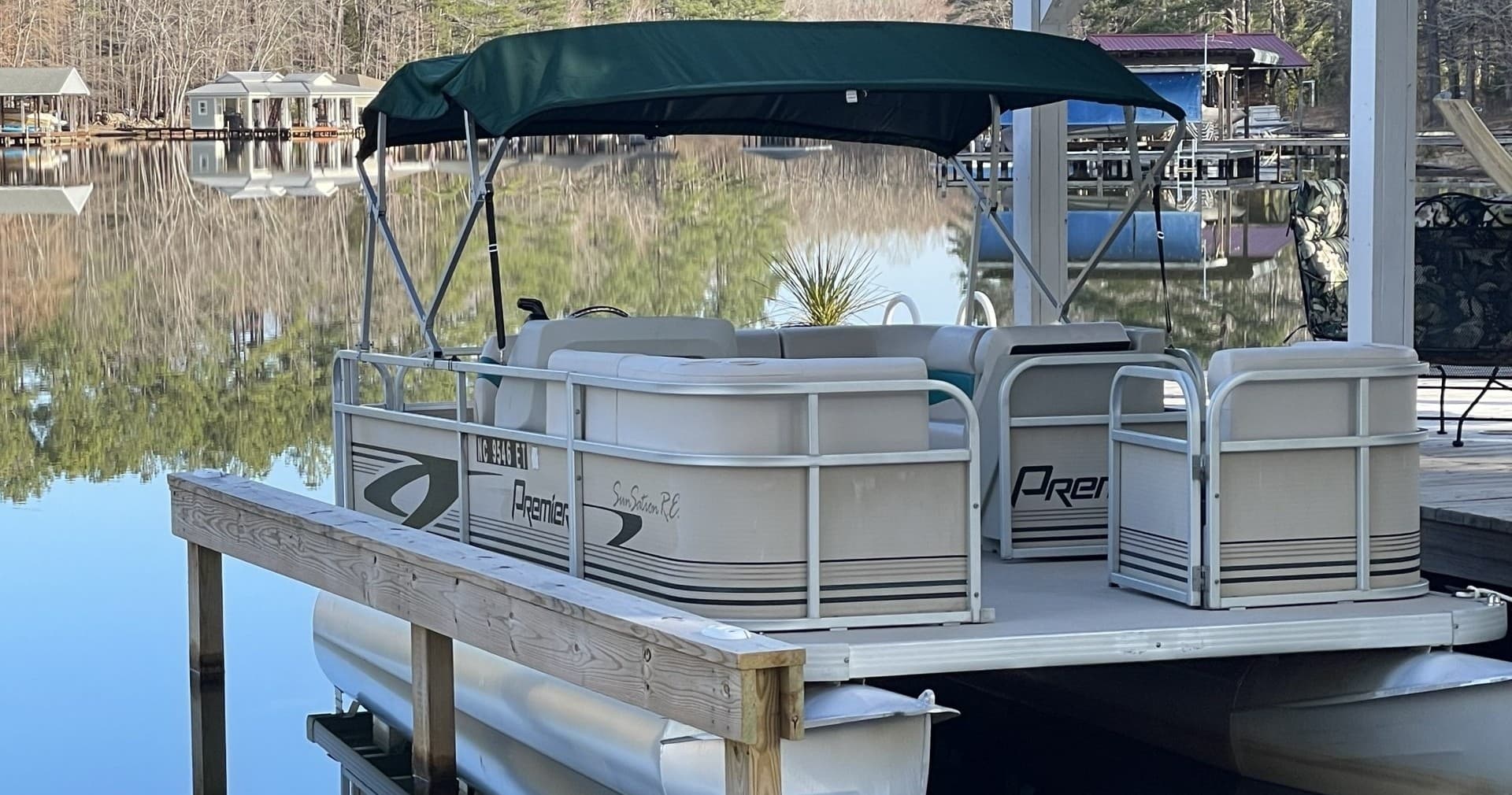 Lake Gaston Day Escape: Rent an 18' Premier Pontoon in Henrico, NC