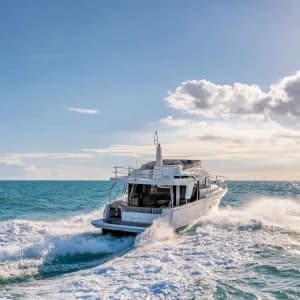 Full-Day Beneteau Swift Trawler Charter from Ta' Xbiex — Explore Malta’s Blue Lagoon, Coves & Dolphins