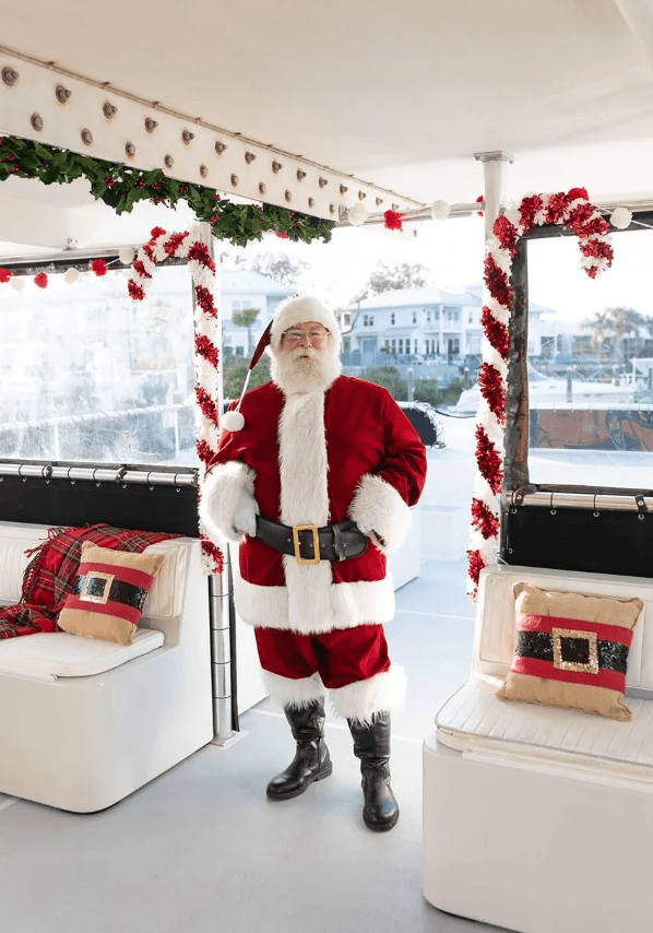 Holiday Cruise in St. Augustine: Cruising with Santa aboard Sabrage!