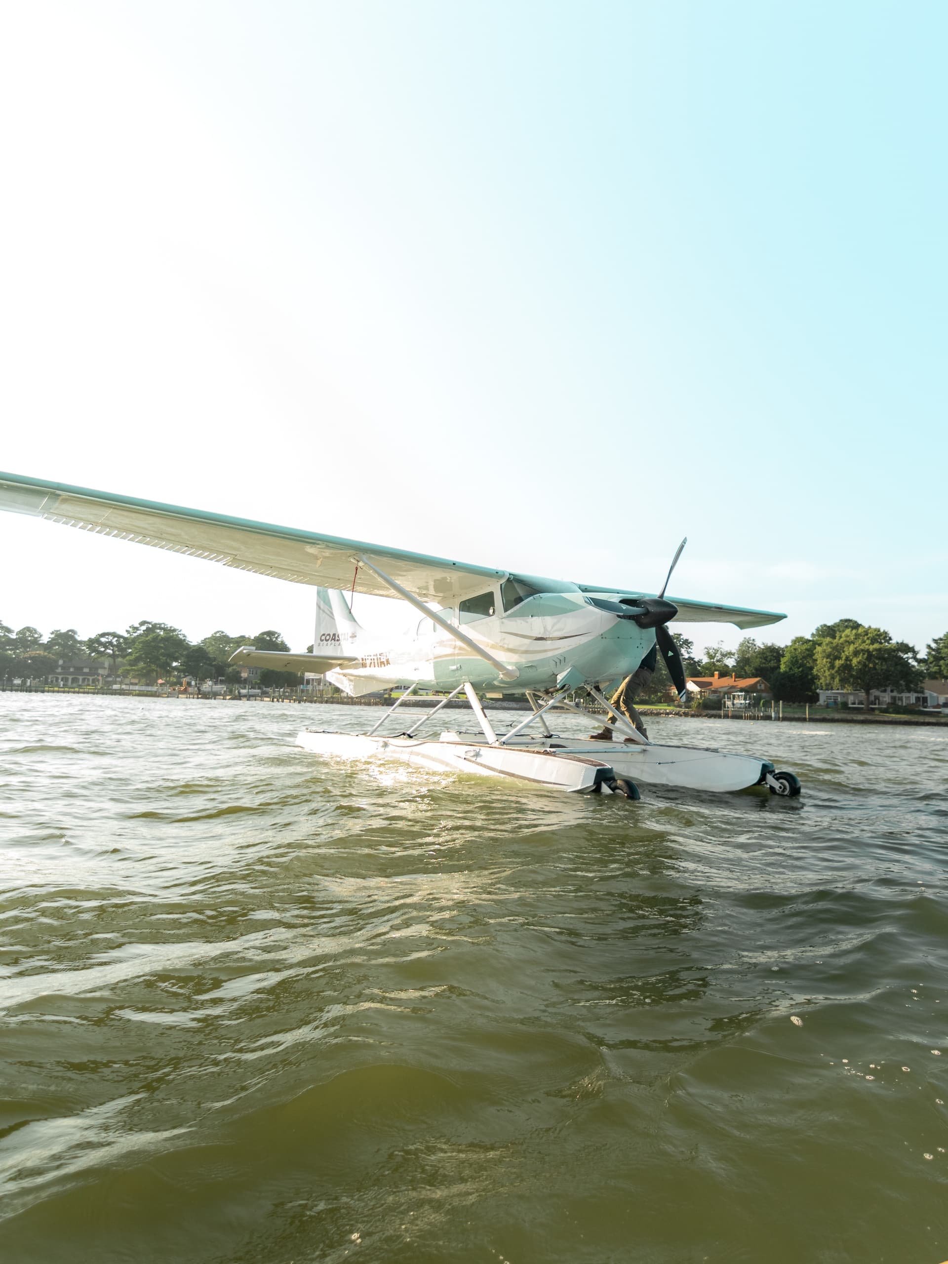Fly-In Kayaking to Virginia’s Barrier Islands: Seaplane and Guided Chesapeake Paddle photo 1