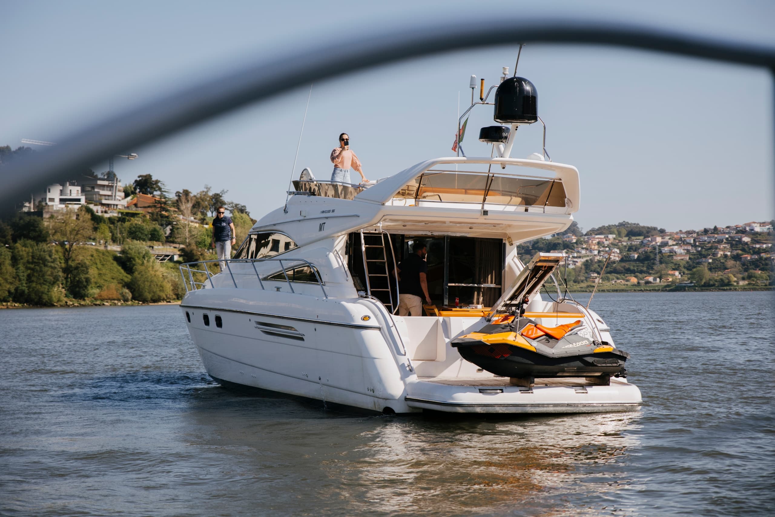 Full-Day Luxury Yacht Cruise on the Douro River: Locks, Islands & Swimming photo 4
