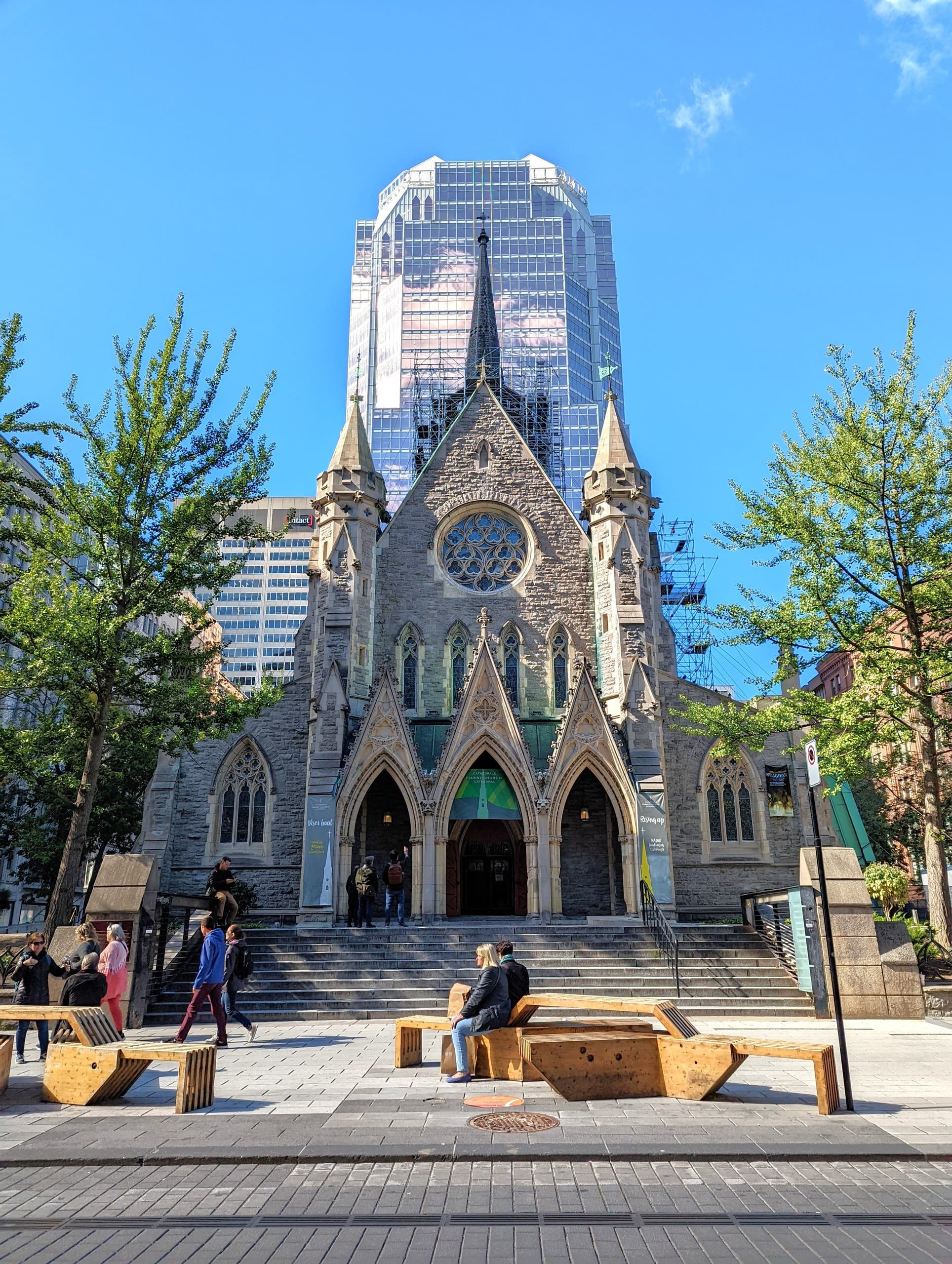Walking Montréal’s Two Cities: Downtown and RÉSO Underground Tour photo 4
