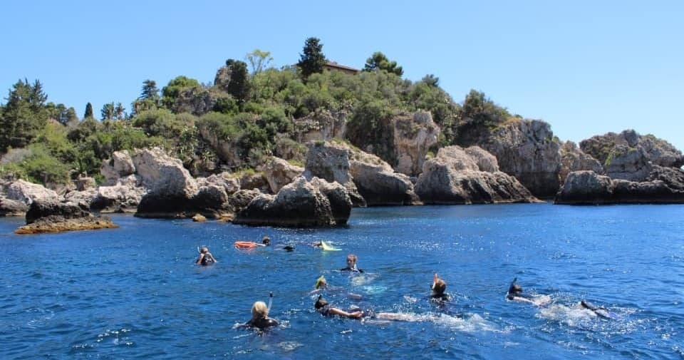 Fundiving Day at Sea Spirit Diving Resort in Taormina