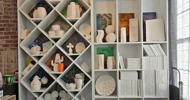 Art Pick-Up at The Blank Canvas Gallery & Studio in Hermann
