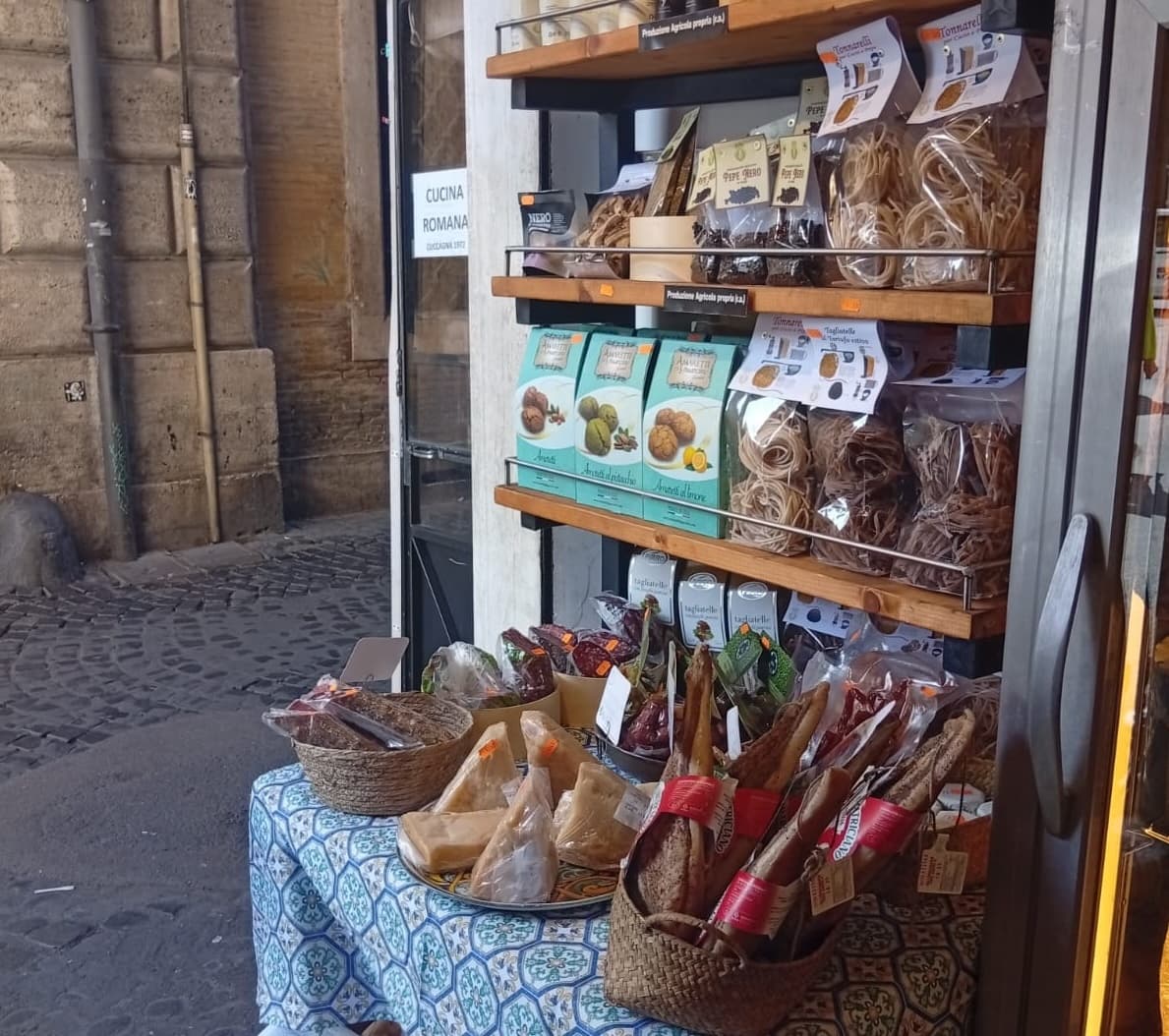 Private Rome Food Tour: Morning Market Bites & Afternoon Pasta Walk photo 2